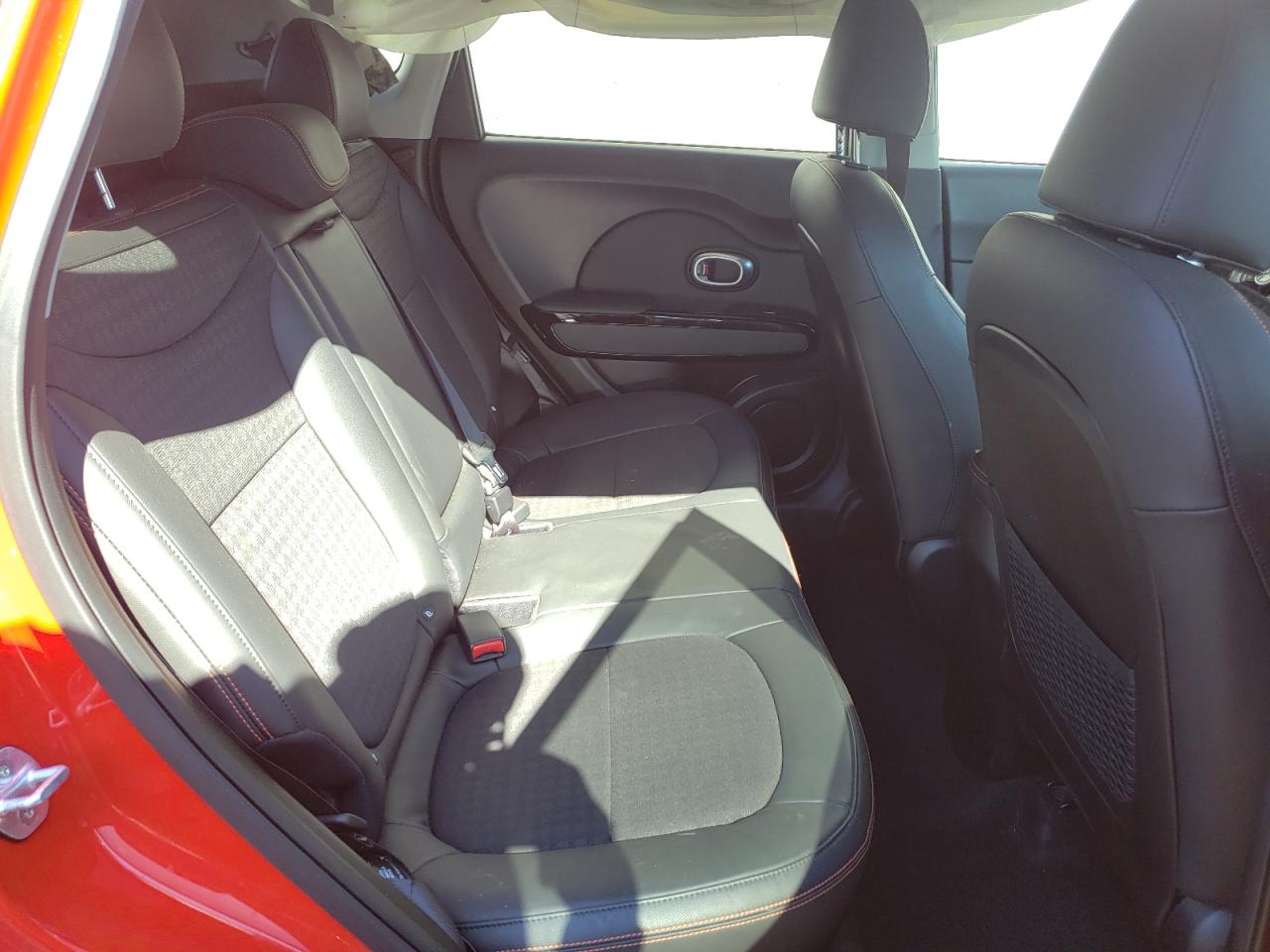 Photo 6 from auction – 2019 KIA SOUL ! with VIN KNDJX3AAXK7695347