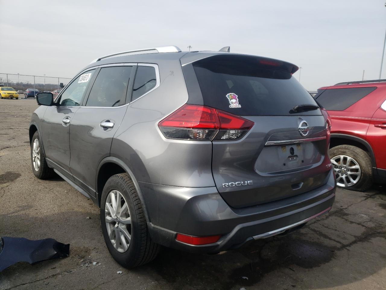 Photo 3 from auction – 2017 NISSAN ROGUE S with VIN KNMAT2MV4HP565531
