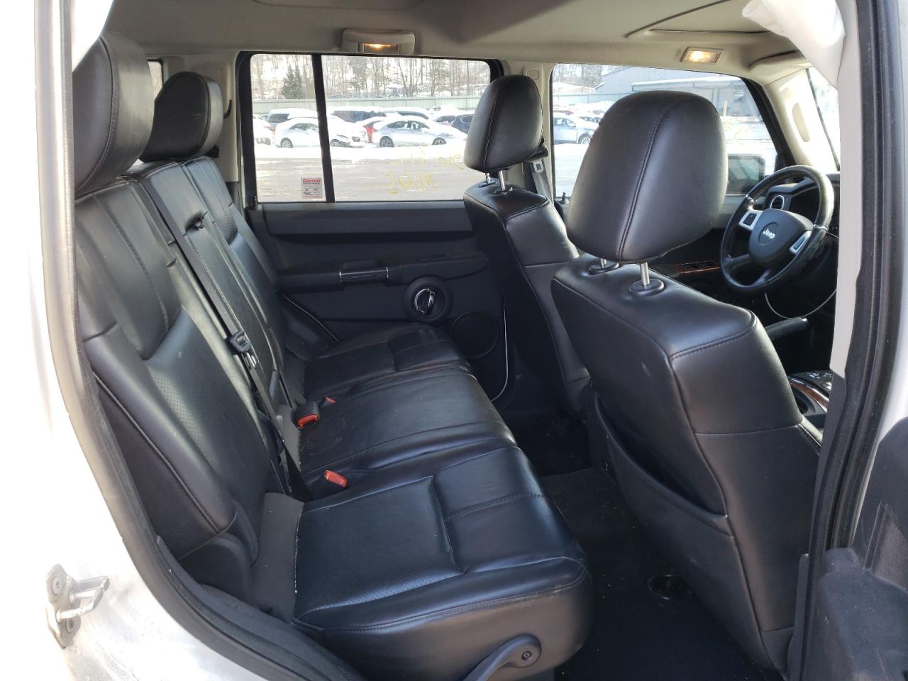 Photo 6 from auction – 2010 JEEP COMMANDER with VIN 1J4RG5GT9AC158377