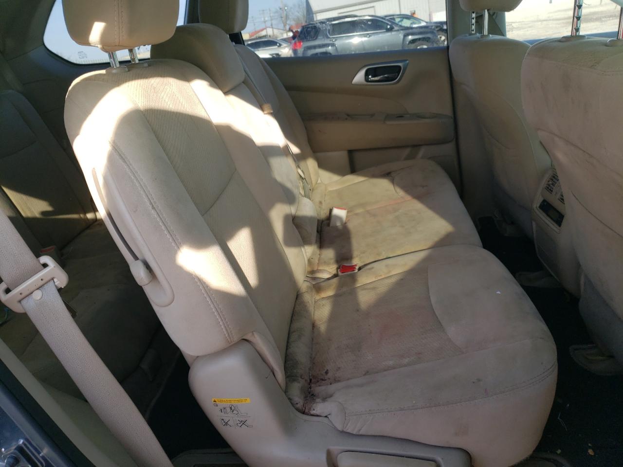 Photo 6 from auction – 2015 NISSAN PATHFINDER with VIN 5N1AR2MM4FC718804