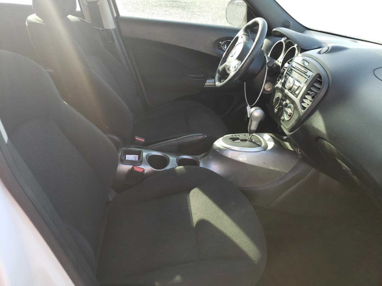 Photo 5 from auction – 2014 NISSAN JUKE S with VIN JN8AF5MR9ET354201