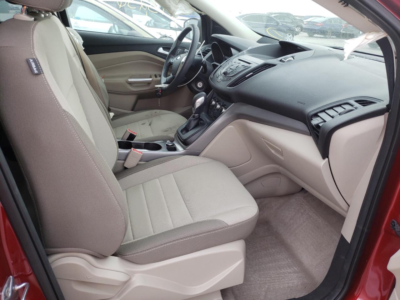 Photo 5 from auction – 2016 FORD ESCAPE SE with VIN 1FMCU0GXXGUB43704