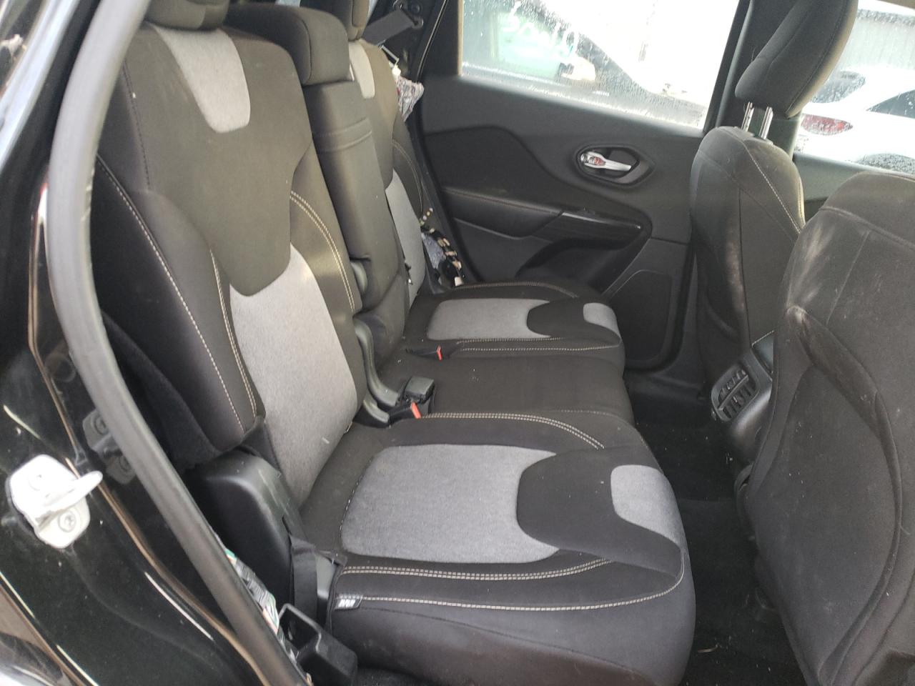 Photo 6 from auction – 2014 JEEP CHEROKEE L with VIN 1C4PJMCS0EW121244