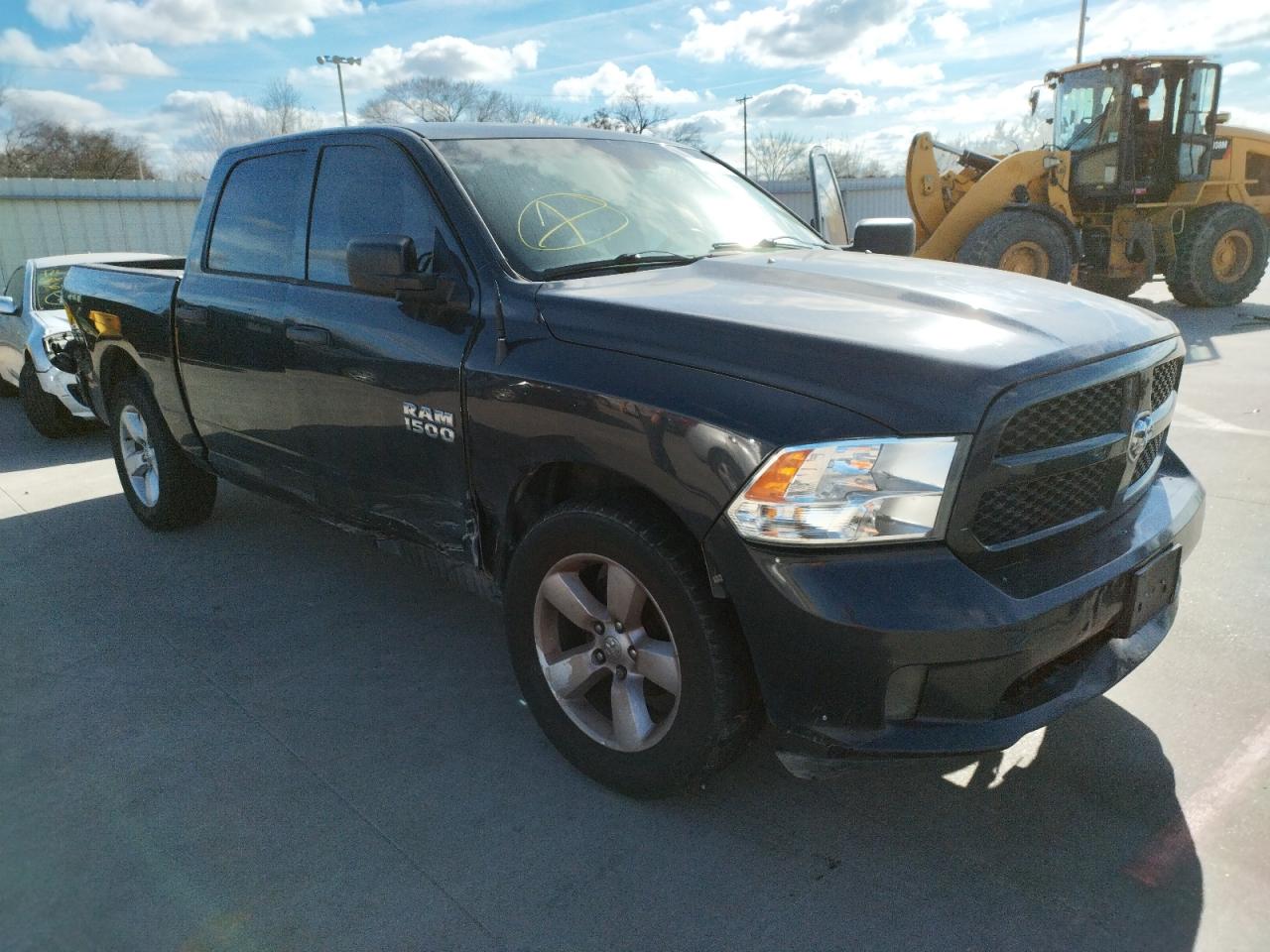RAM 1500 ST 2015 with VIN 1C6RR6KG2FS613977 - Photo from auction