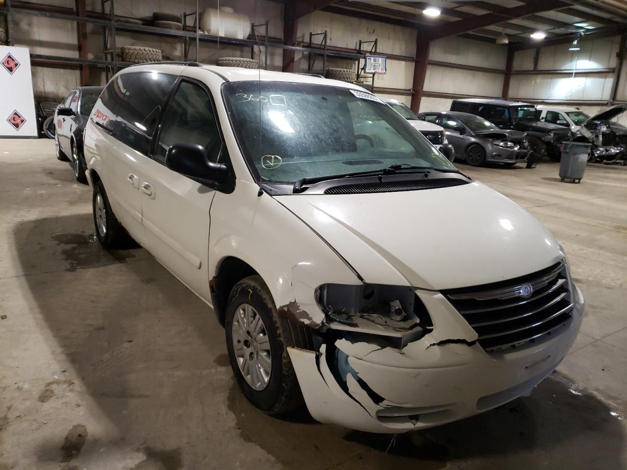 Photo 1 from auction – 2007 CHRYSLER TOWN & COU with VIN 2A4GP44R87R353347