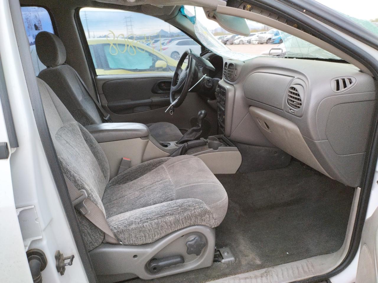 Photo 5 from auction – 2003 CHEVROLET TRAILBLAZE with VIN 1GNDT13SX32371534