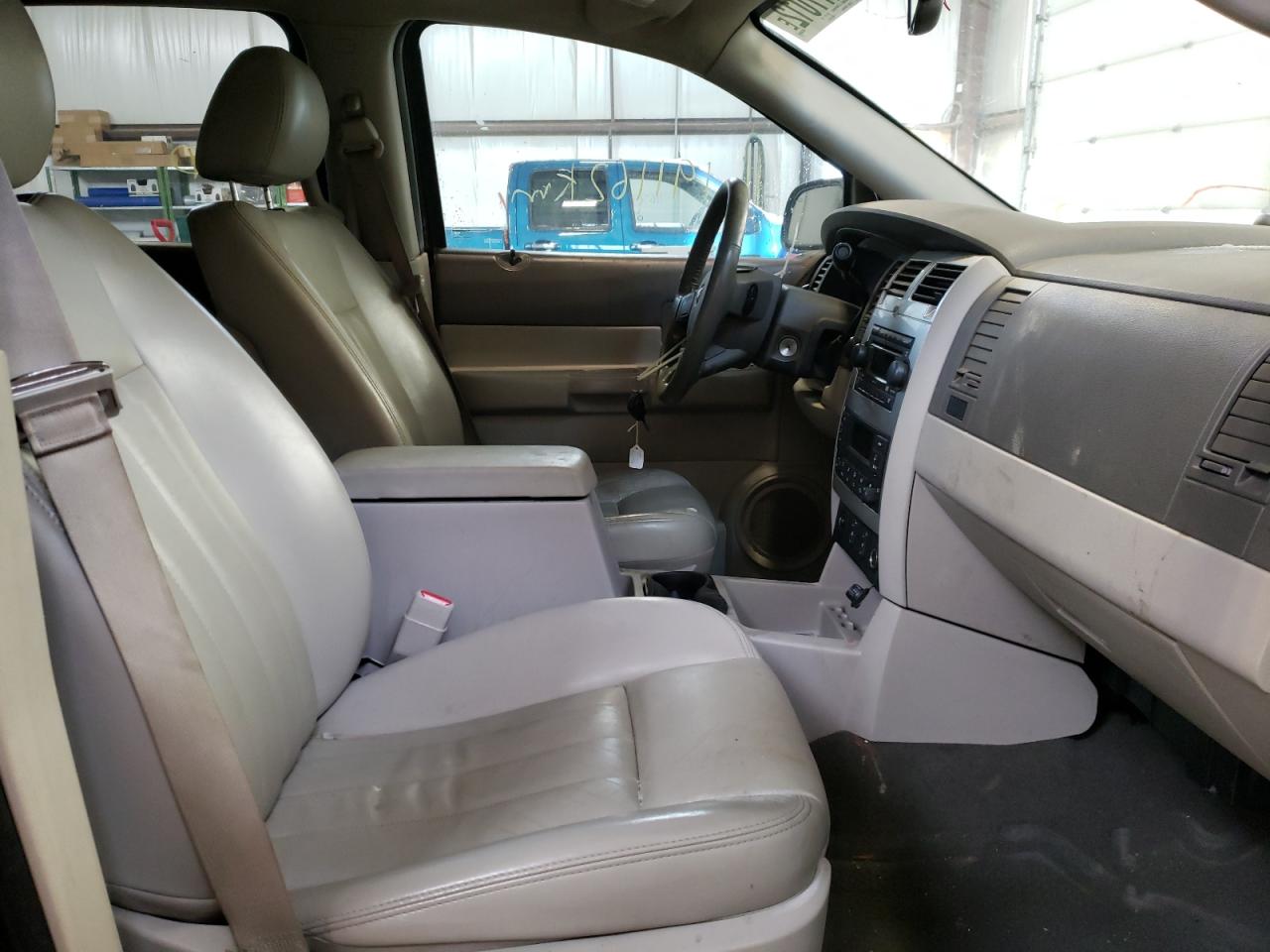 Photo 5 from auction – 2005 DODGE DURANGO LI with VIN 1D4HB58D75F588083