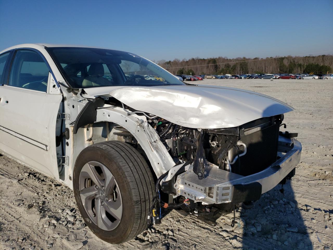 Photo 9 from auction – 2020 HONDA INSIGHT EX with VIN 19XZE4F57LE004755