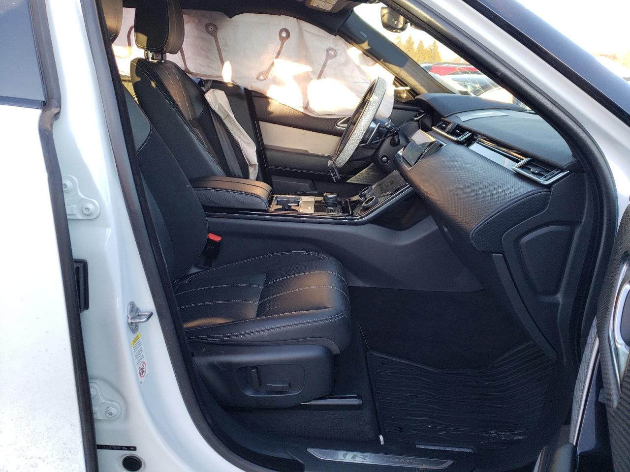 Photo 5 from auction – 2018 LAND ROVER RANGE ROVE with VIN SALYL2RV0JA758039