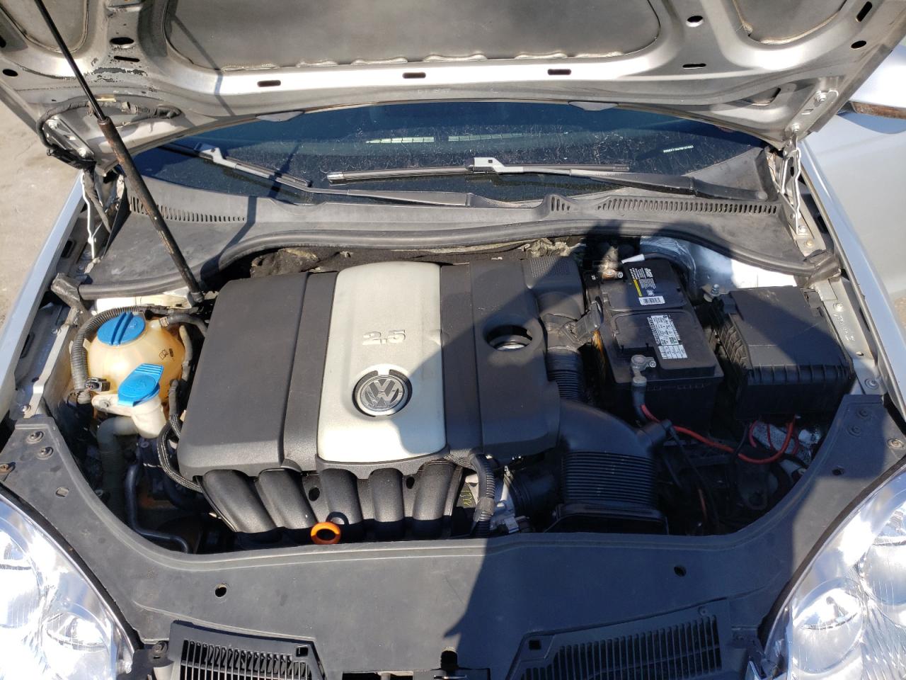 Photo 7 from auction – 2007 VOLKSWAGEN JETTA WOLF with VIN 3VWEF71K07M192683