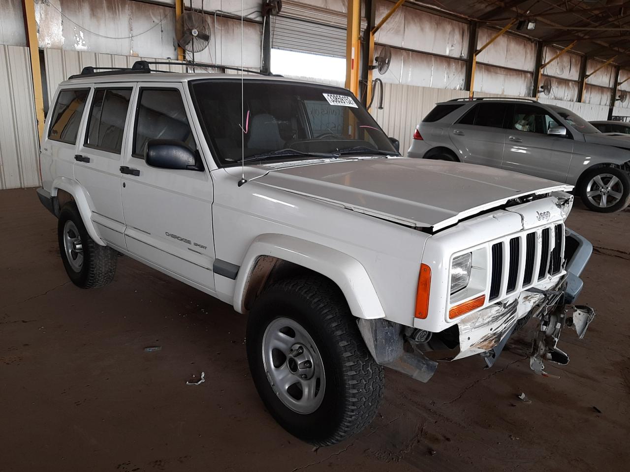 Photo 1 from auction – 2001 JEEP CHEROKEE S with VIN 1J4FF48S61L585621