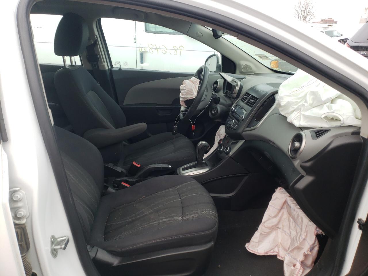 Photo 5 from auction – 2013 CHEVROLET SONIC LT with VIN 1G1JC5SB0D4130438