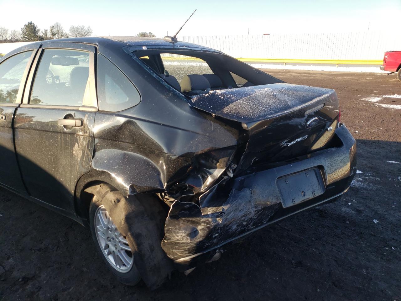 Photo 9 from auction – 2010 FORD FOCUS with VIN 1FAHP3FN0AW107587