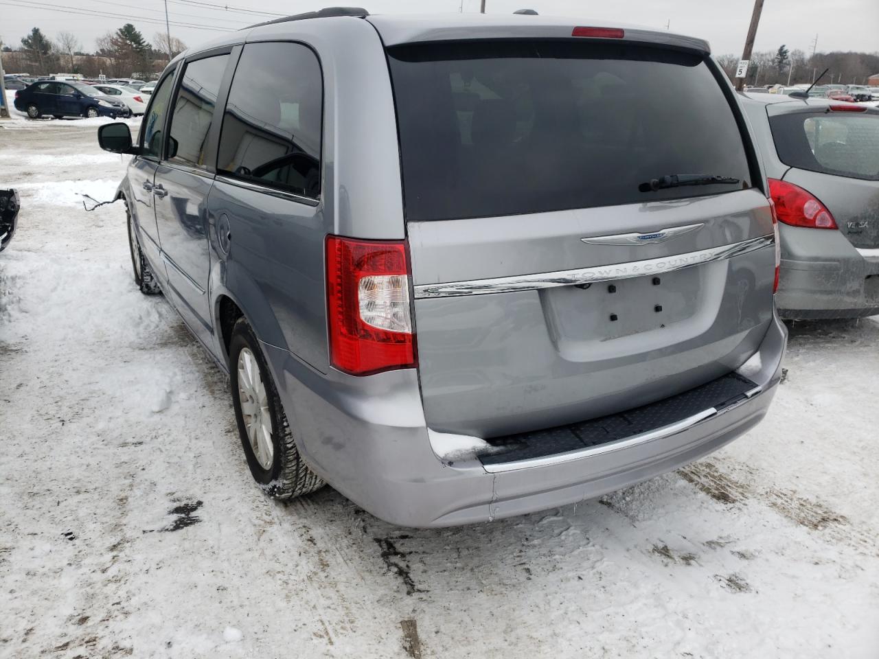 Photo 3 from auction – 2014 CHRYSLER TOWN & COU with VIN 2C4RC1BG7ER133527