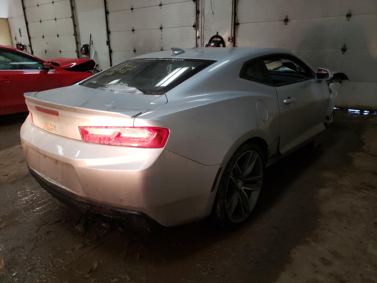 Photo 4 from auction – 2018 CHEVROLET CAMARO LT with VIN 1G1FB1RS2J0185709
