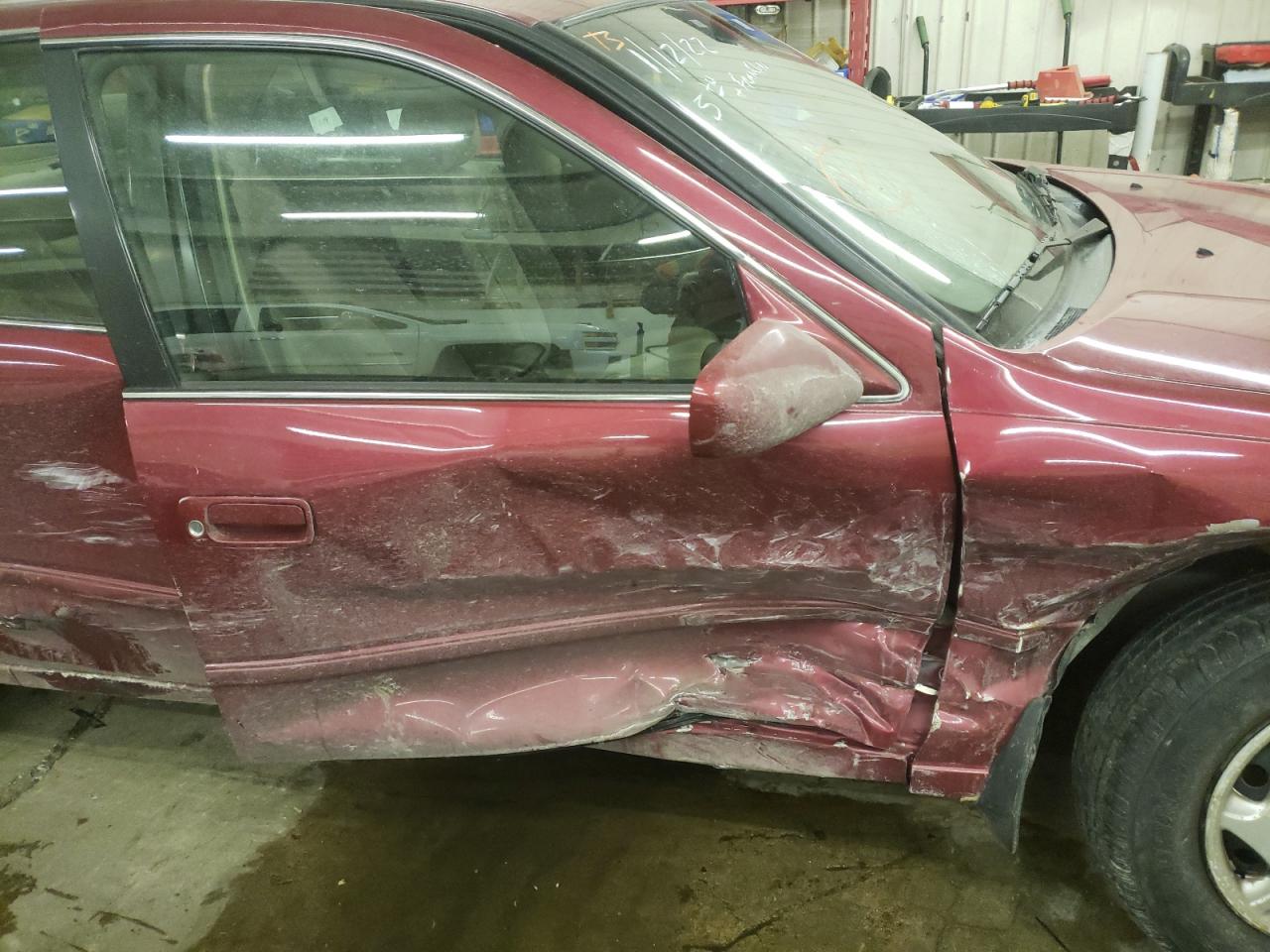 Photo 9 from auction – 1998 TOYOTA CAMRY CE with VIN 4T1BG22K7WU856259