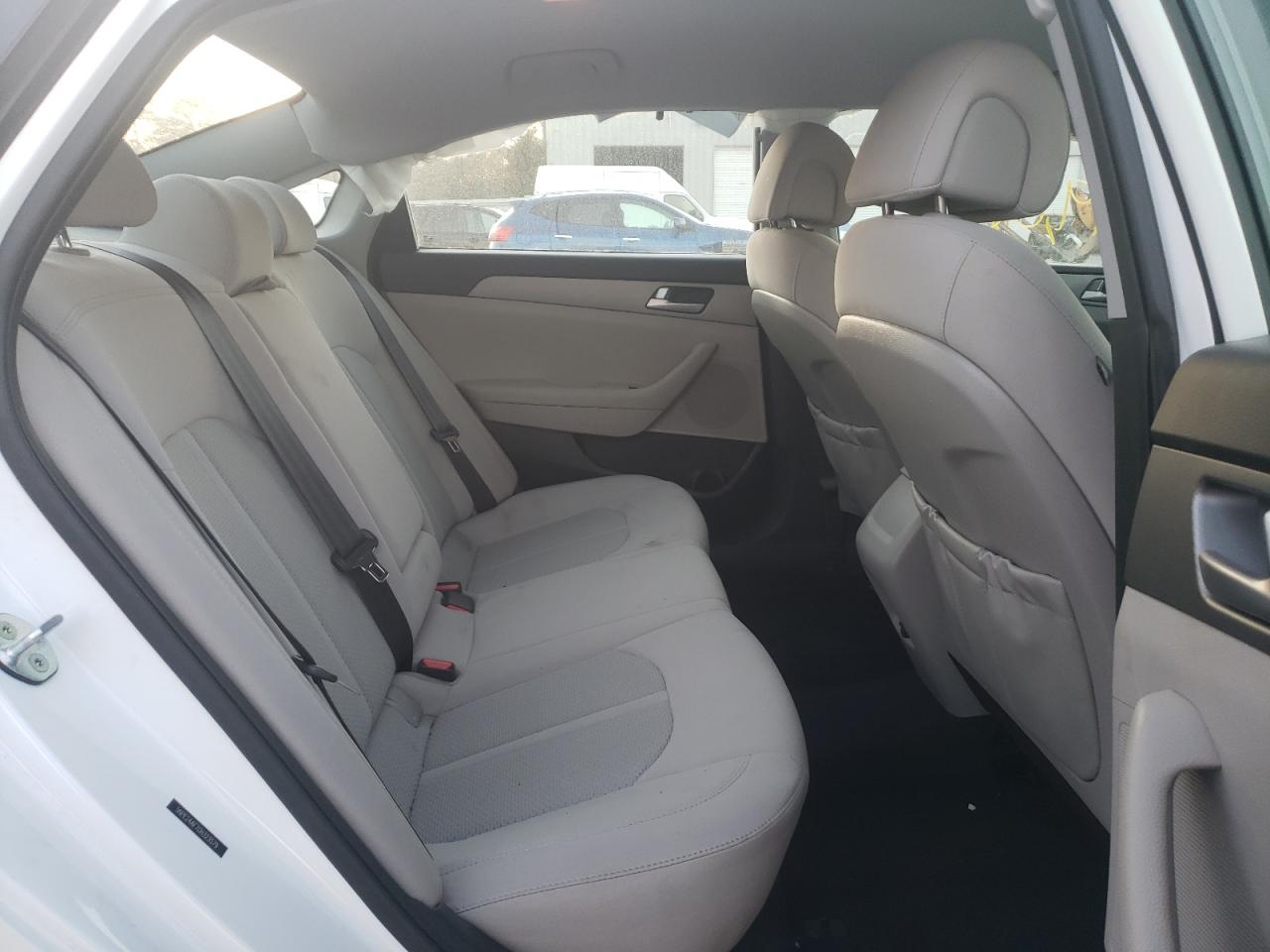 Photo 6 from auction – 2016 HYUNDAI SONATA SE with VIN 5NPE24AF7GH323579