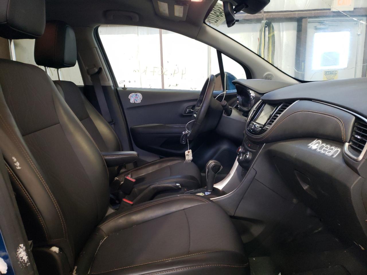 Photo 5 from auction – 2019 CHEVROLET TRAX 1LT with VIN 3GNCJPSB5KL386168