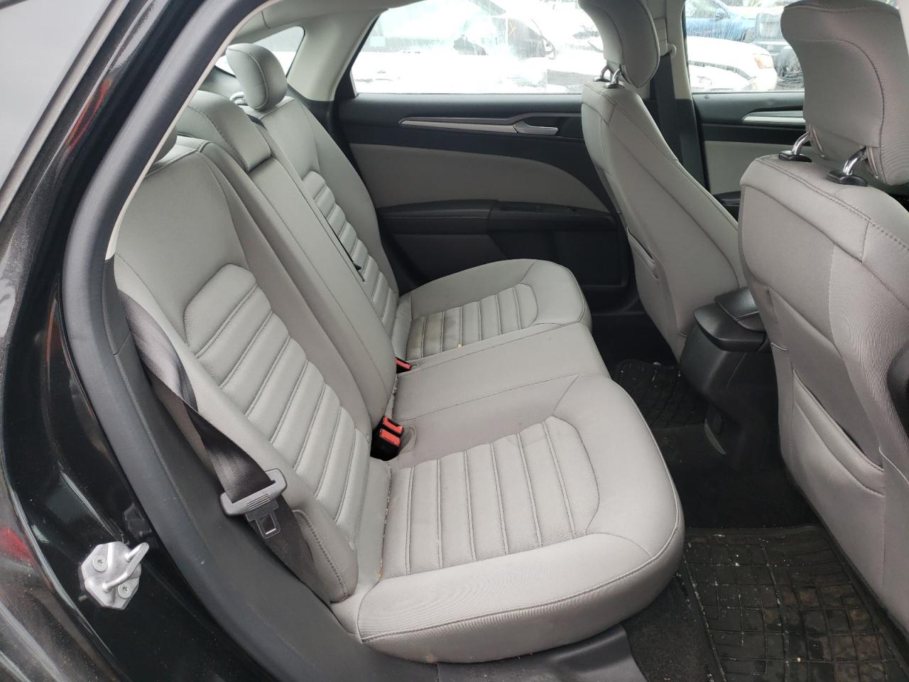 Photo 6 from auction – 2014 FORD FUSION S with VIN 1FA6P0G7XE5391733