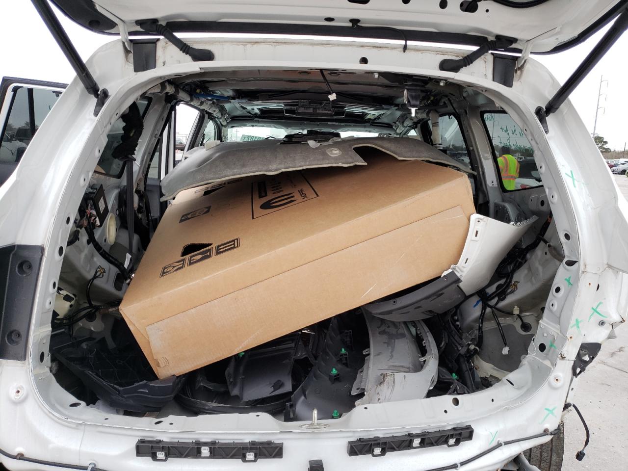 Photo 9 from auction – 2021 HONDA PILOT TOUR with VIN 5FNYF5H69MB015174