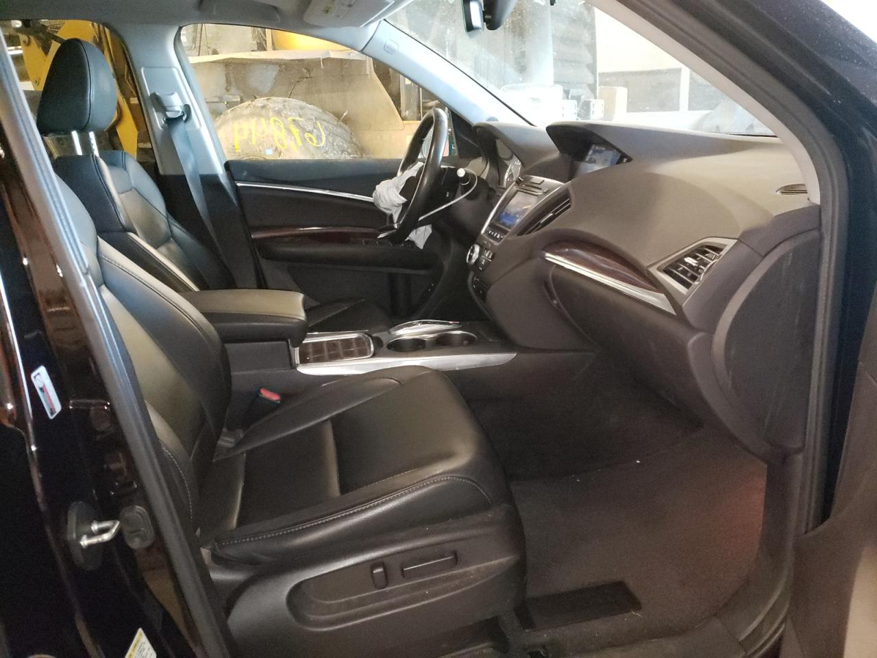 Photo 5 from auction – 2016 ACURA MDX TECHNO with VIN 5FRYD4H65GB005969