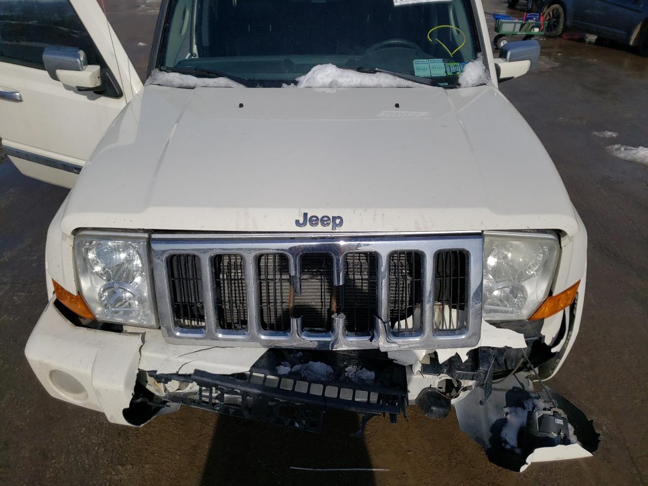 Photo 7 from auction – 2010 JEEP COMMANDER with VIN 1J4RG5GT9AC158377