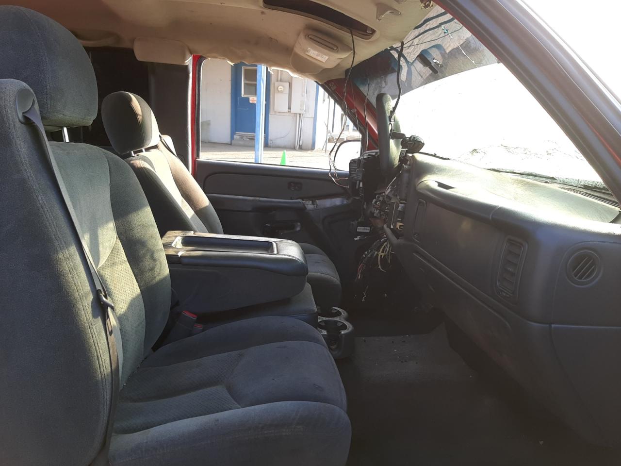 Photo 5 from auction – 2004 CHEVROLET SILVERADO with VIN 2GCEC19V641340619