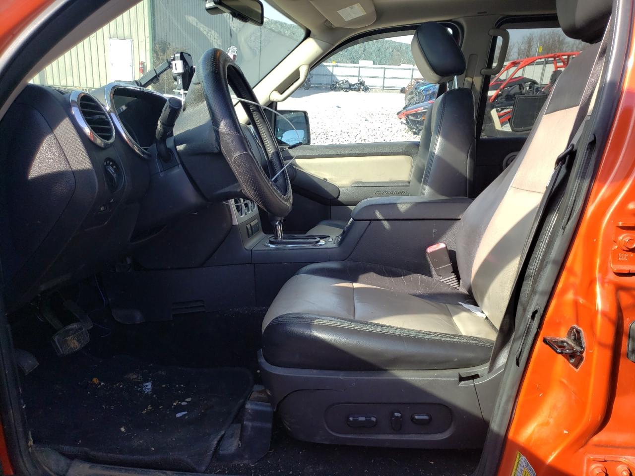 Photo 5 from auction – 2008 FORD EXPLORER X with VIN 1FMEU73E28UA51249