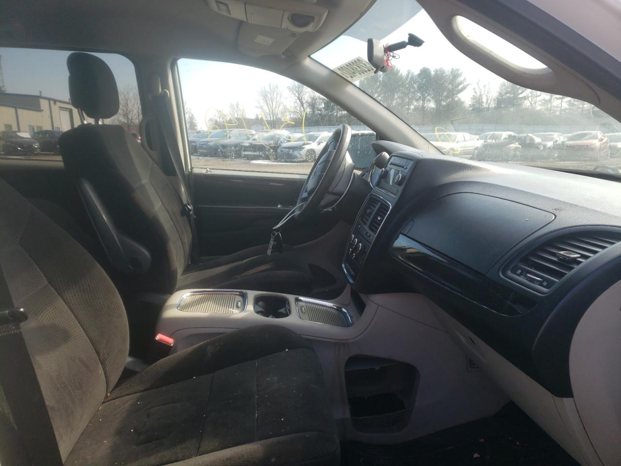 Photo 5 from auction – 2012 DODGE GRAND CARA with VIN 2C4RDGCG0CR324086