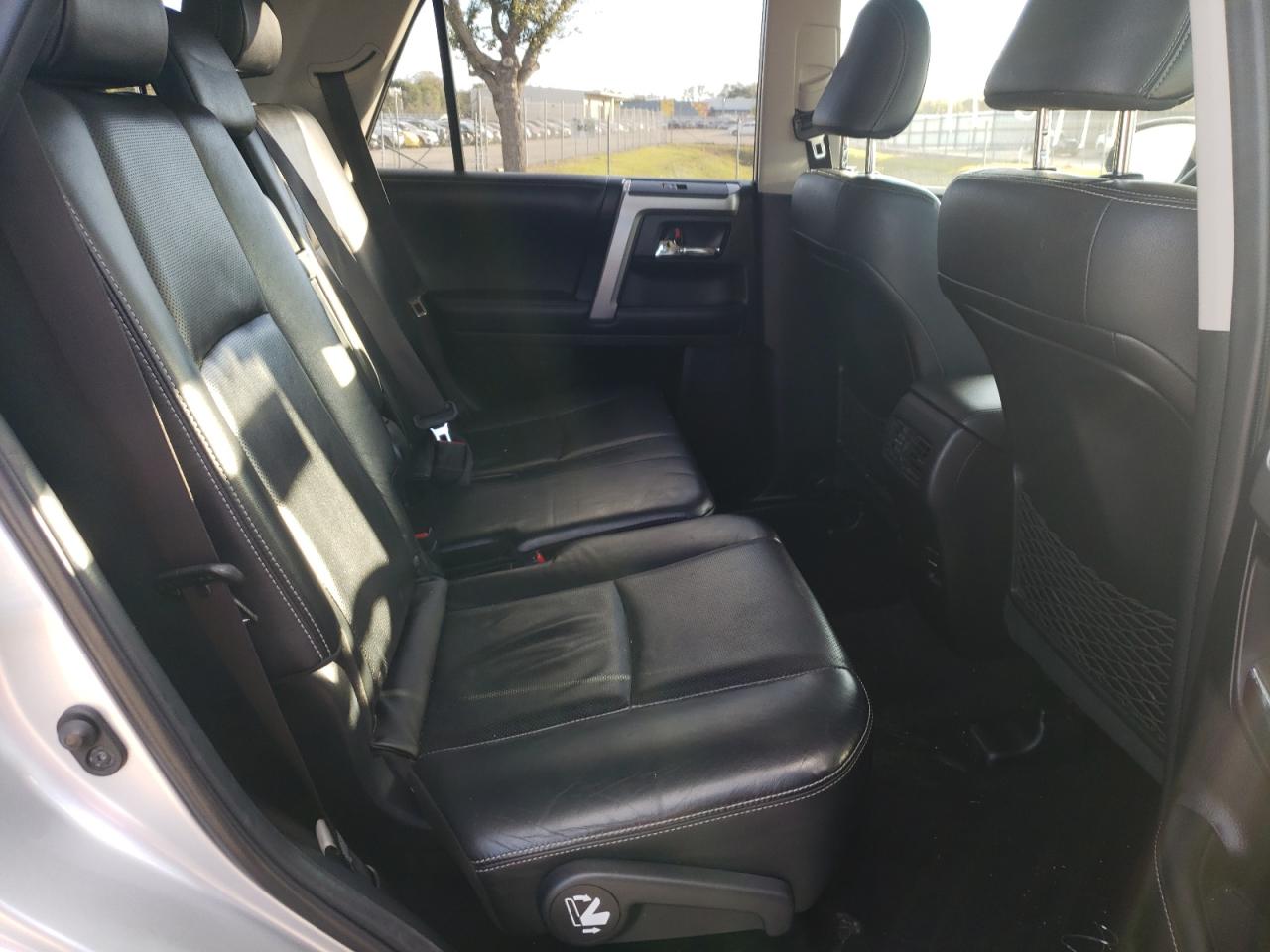 Photo 6 from auction – 2014 TOYOTA 4RUNNER SR with VIN JTEBU5JR4E5165904