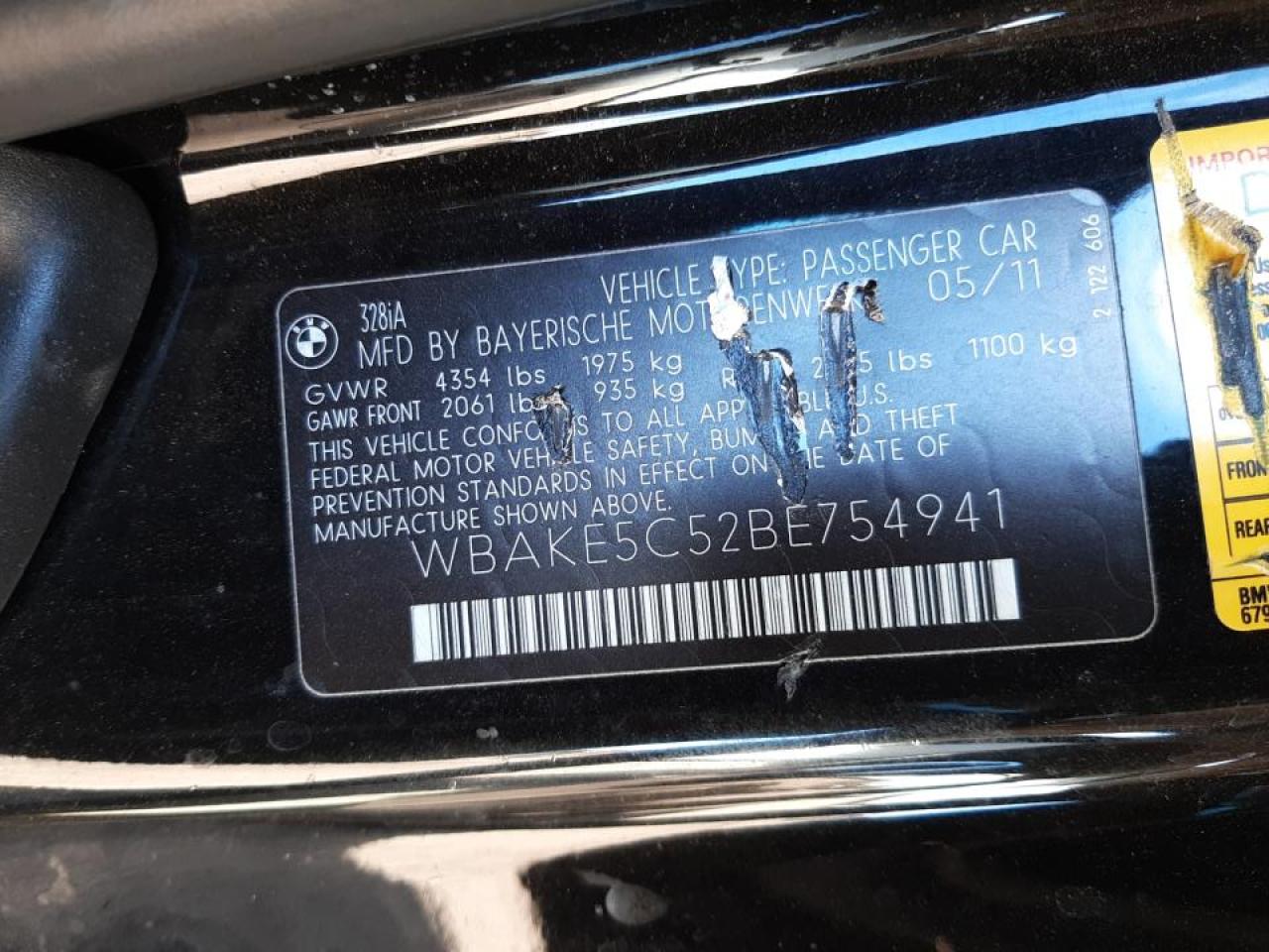 Photo 10 from auction – 2011 BMW 328 I SULE with VIN WBAKE5C52BE754941