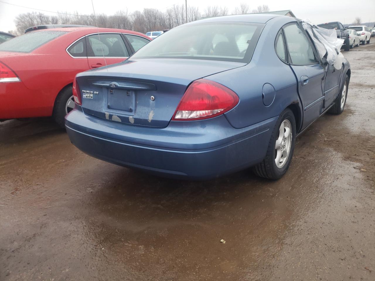 Photo 4 from auction – 2004 FORD TAURUS SE with VIN 1FAFP53U64A148712