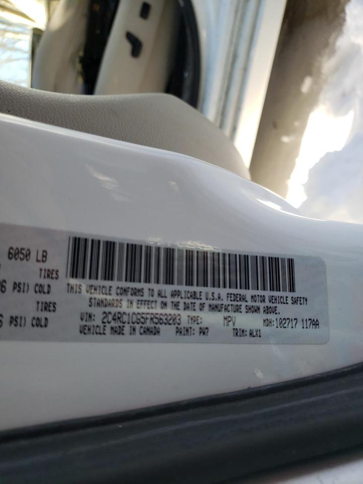 Photo 10 from auction – 2015 CHRYSLER TOWN & COU with VIN 2C4RC1CG5FR563203