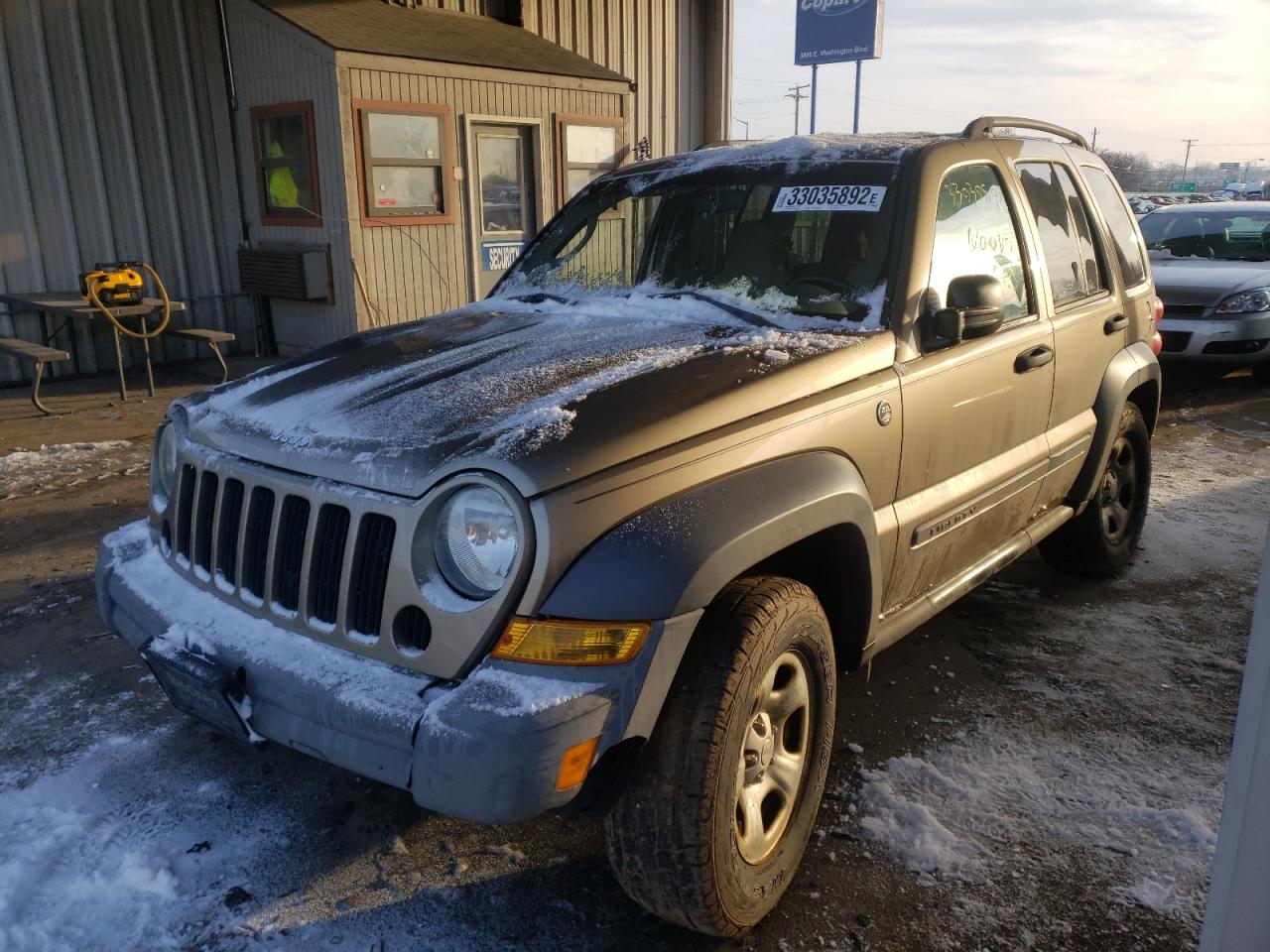Photo 2 from auction – 2005 JEEP LIBERTY SP with VIN 1J4GL48K65W522133