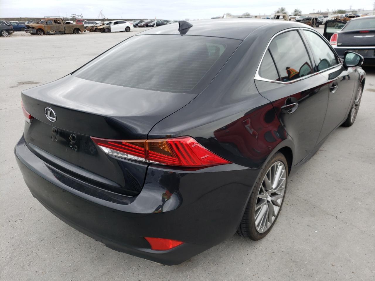 Photo 4 from auction – 2017 LEXUS IS 200T with VIN JTHBA1D20H5046223