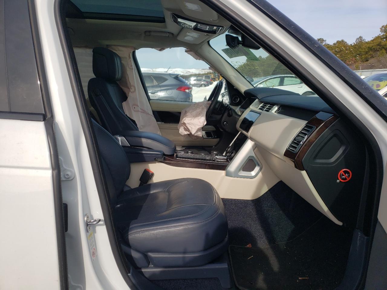 Photo 5 from auction – 2019 LAND ROVER RANGE ROVE with VIN SALGS2SV7KA527133