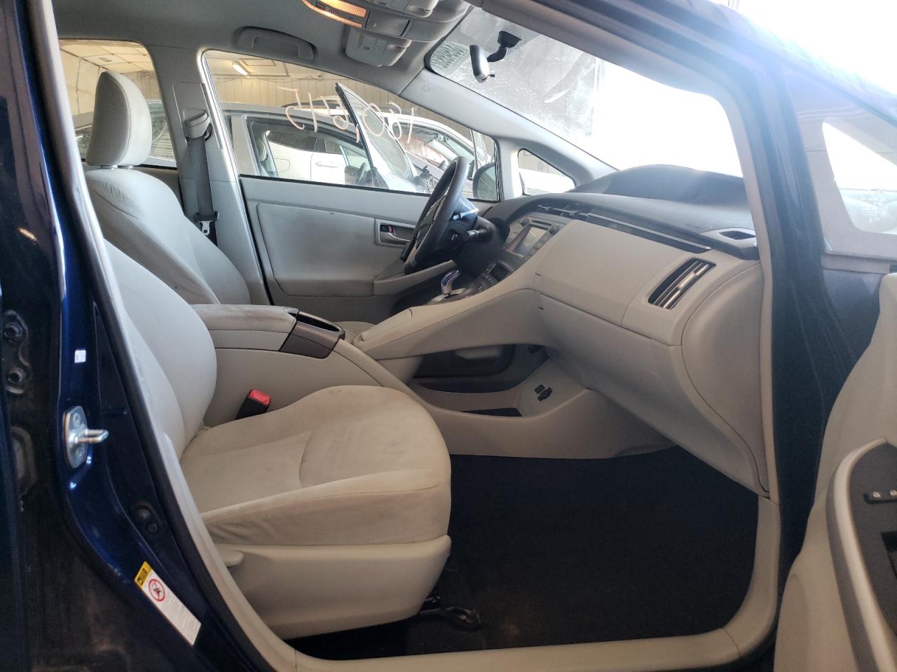 Photo 5 from auction – 2012 TOYOTA PRIUS with VIN JTDKN3DU0C1592734