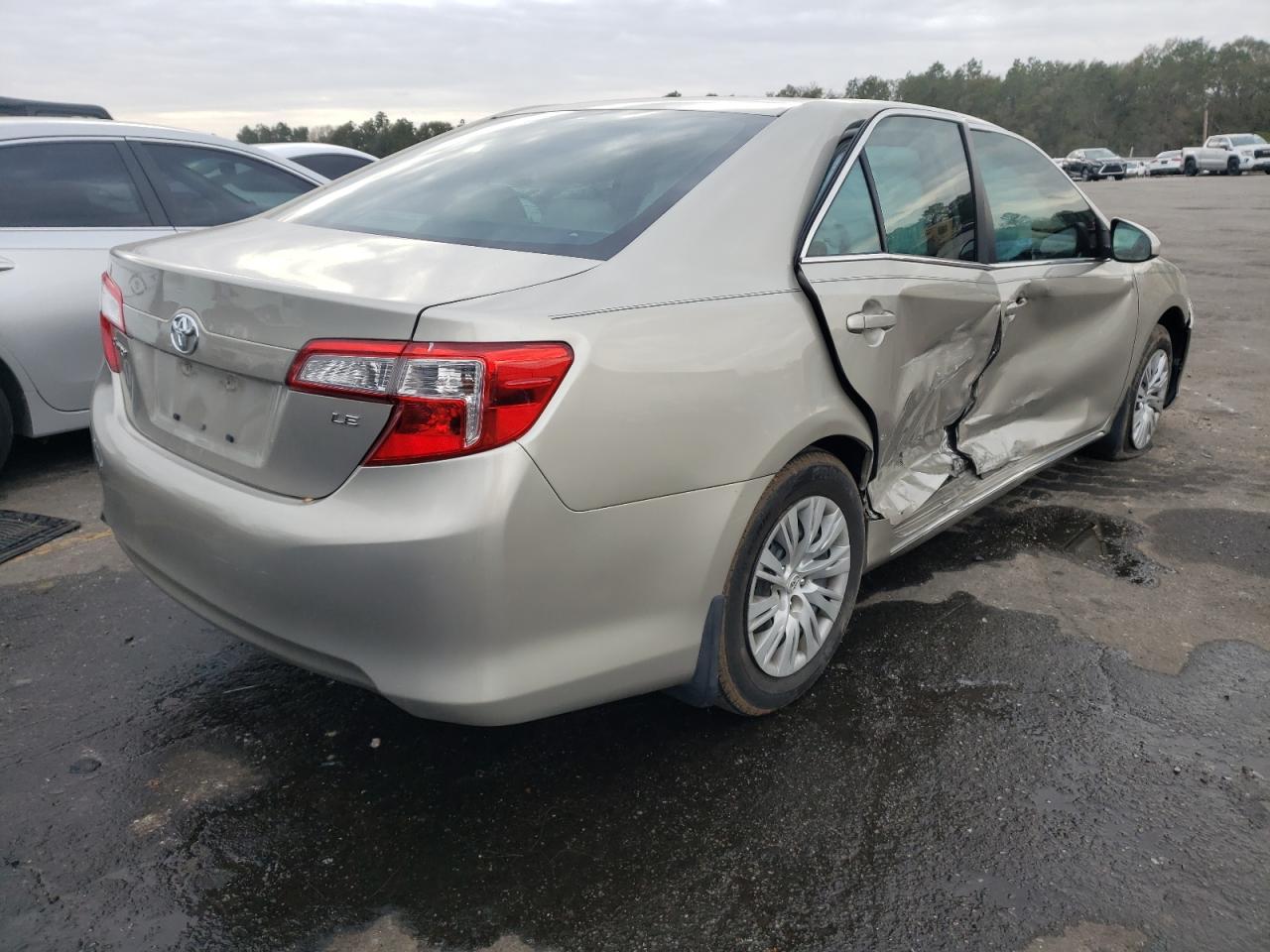 Photo 4 from auction – 2013 TOYOTA CAMRY L with VIN 4T1BF1FK4DU684471