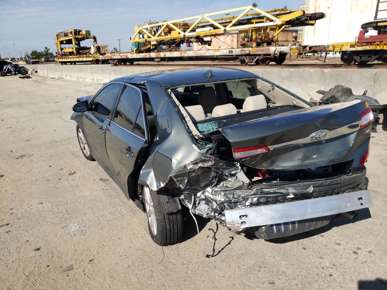 Photo 3 from auction – 2013 TOYOTA CAMRY L with VIN 4T1BF1FK0DU654402