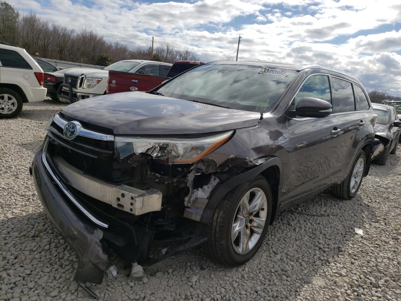 Photo 2 from auction – 2016 TOYOTA HIGHLANDER with VIN 5TDDKRFH8GS250929