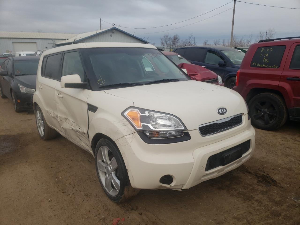 KIA SOUL + 2011 with VIN KNDJT2A20B7321358 - Photo from auction