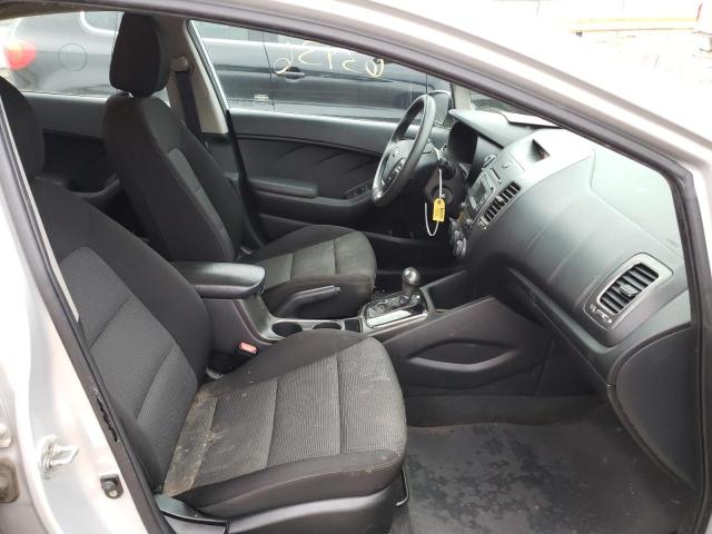 Photo 8 from auction – 2017 KIA FORTE LX with VIN 3KPFK4A72HE043992