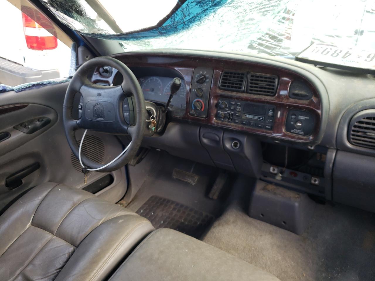 Photo 9 from auction – 1998 DODGE RAM 1500 with VIN 1B7HC13Z8WJ211797