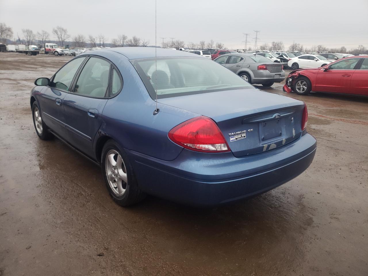 Photo 3 from auction – 2004 FORD TAURUS SE with VIN 1FAFP53U64A148712