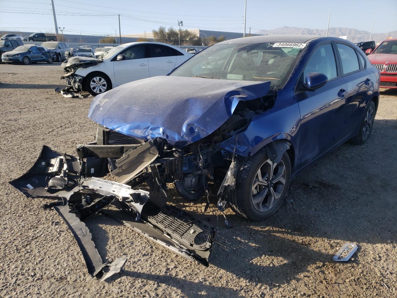 Photo 2 from auction – 2021 KIA FORTE FE with VIN 3KPF24AD1ME264080