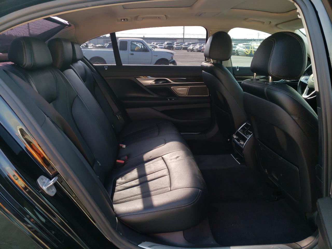 Photo 6 from auction – 2019 BMW 740 I with VIN WBA7E2C52KB216617