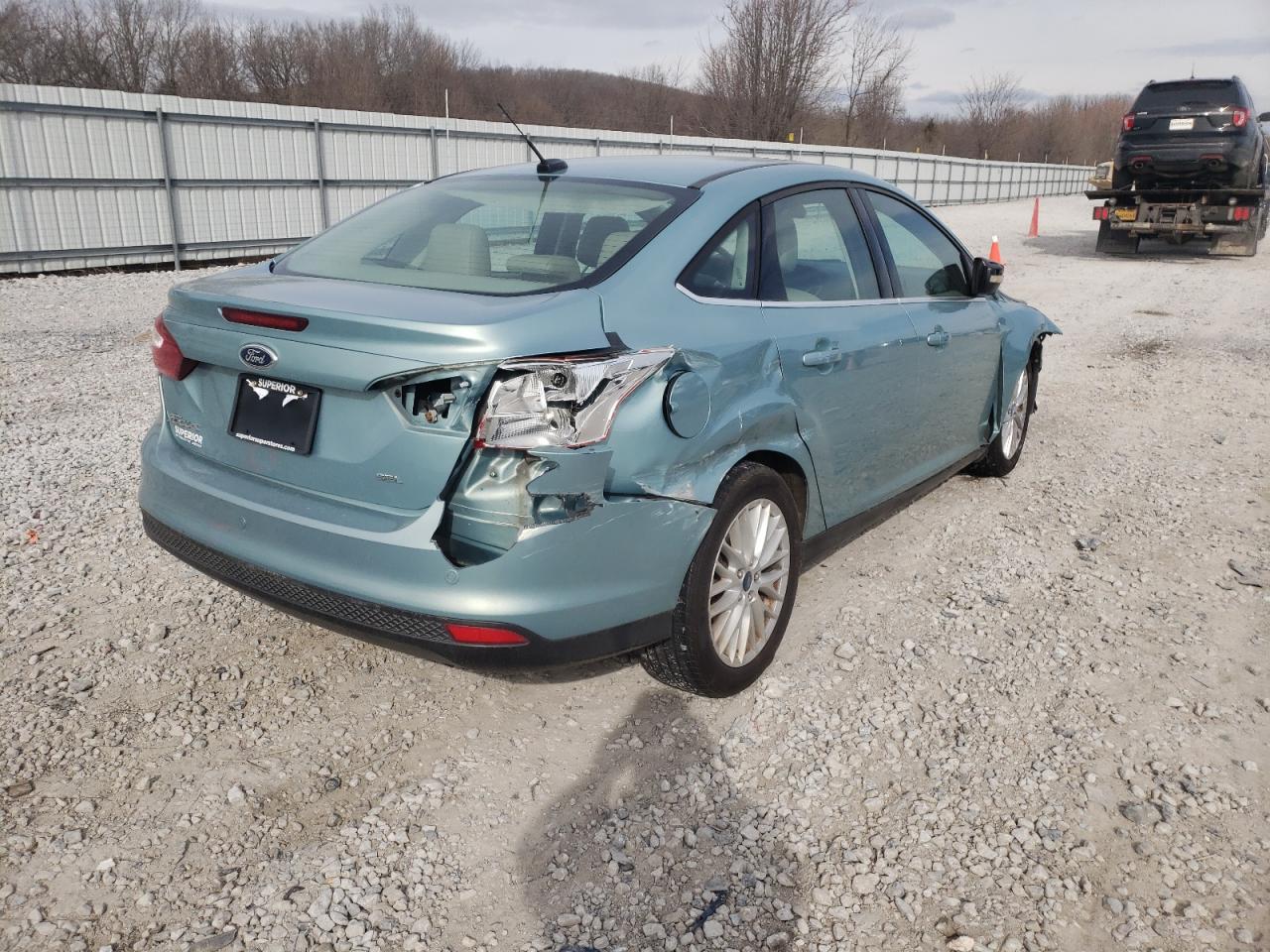 Photo 4 from auction – 2012 FORD FOCUS SEL with VIN 1FAHP3H23CL191248