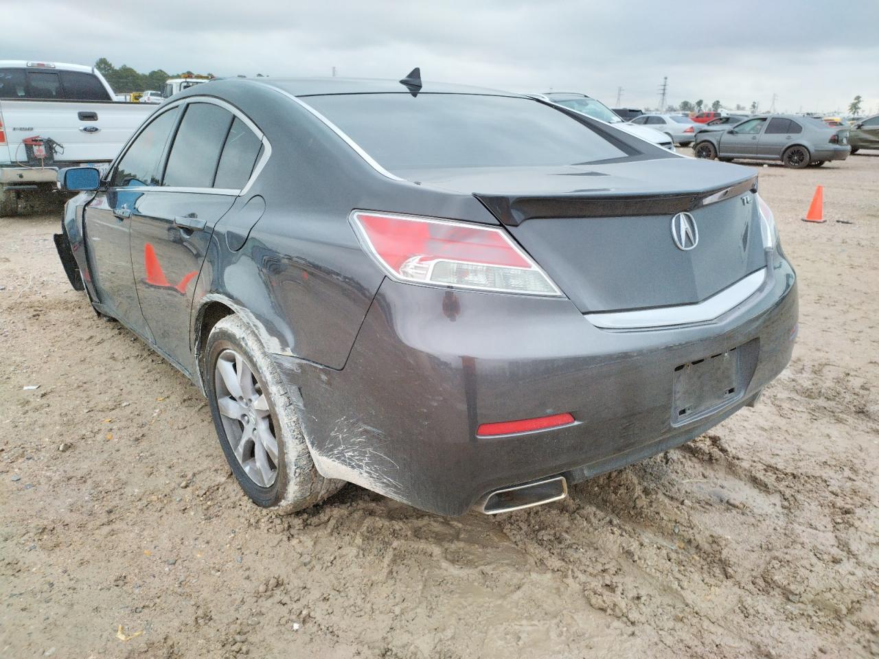 Photo 3 from auction – 2014 ACURA TL TECH with VIN 19UUA8F55EA005066