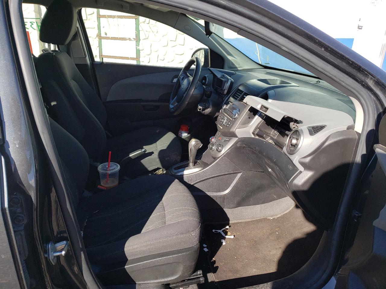 Photo 5 from auction – 2014 CHEVROLET SONIC LT with VIN 1G1JC5SHXE4213462