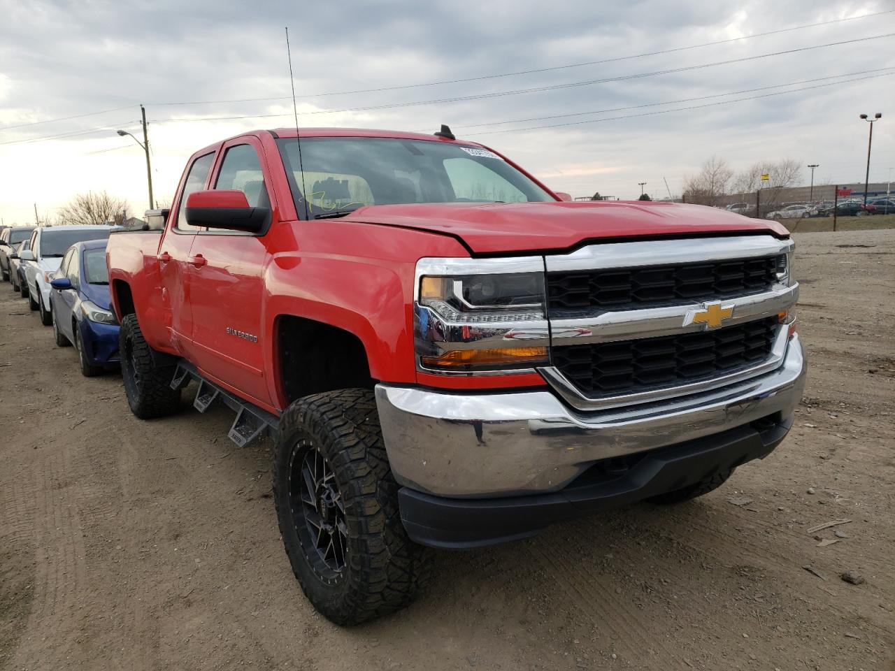 CHEVROLET SILVERADO 2019 with VIN 2GCVKPEC8K1110717 - Photo from auction